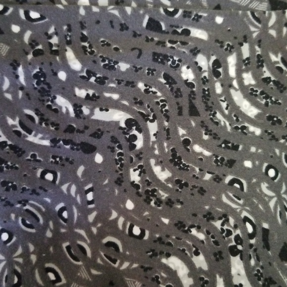 Lularoe tc leggings - Picture 2 of 3